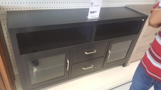 Discount Store «Big Lots», reviews and photos, 1041 S Riverside Dr, Clarksville, TN 37040, USA