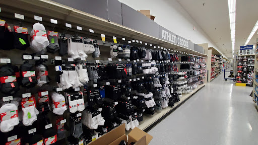 Sporting Goods Store «Academy Sports + Outdoors», reviews and photos, 5802 19th St, Lubbock, TX 79407, USA