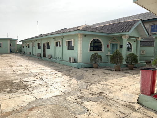 Abvic Executive Hotel (Annex 1), Bakery Bus Stop Oke-Eletu, Ijede Rd, Ikorodu, Nigeria, Dry Cleaner, state Lagos