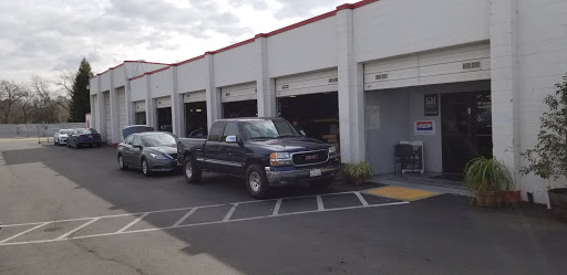 Auto Repair Shop «GM Repair Center of Roseville», reviews and photos, 424 Clinton Ave, Roseville, CA 95678, USA