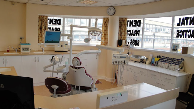 Comments and reviews of Vaswani Dental Practice in Southgate London N14.