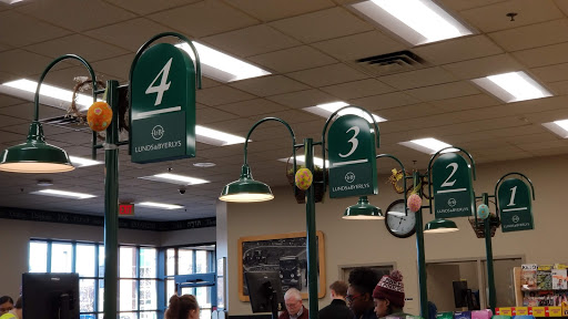 Grocery Store «Lunds & Byerlys Highland Park», reviews and photos, 2128 Ford Pkwy, St Paul, MN 55116, USA