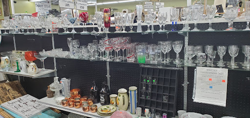 Thrift Store «Auburn Valley Humane Society Thrift Store», reviews and photos, 1123 E Main St, Auburn, WA 98002, USA