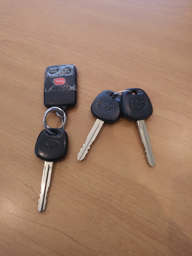 Toyota Dealer «Toyota of Dallas», reviews and photos, 2610 Forest Ln, Dallas, TX 75234, USA