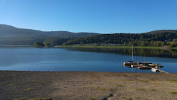 Badebuhne Edersee Bringhausen'in fotoğrafı - rahatlamayı sevenler arasında popüler bir yer