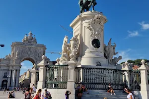 Ask me Lisboa- Praça do Comércio image