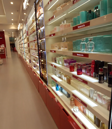 Perfumes & Companhia - Vila do Conde Porto Fashion Outlet - Perfumaria