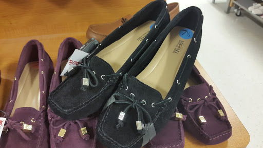 Department Store «T.J. Maxx», reviews and photos, 3219 Rolling Oaks Blvd, Kissimmee, FL 34747, USA