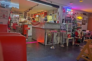 Arizona 50's Diner image