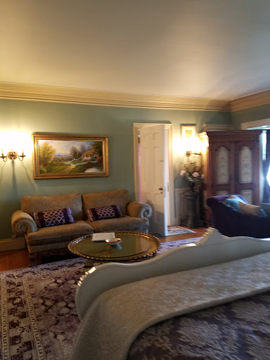 Bed & Breakfast «Thornewood Castle Bed and Breakfast», reviews and photos, 8601 N Thorne Ln SW, Lakewood, WA 98498, USA