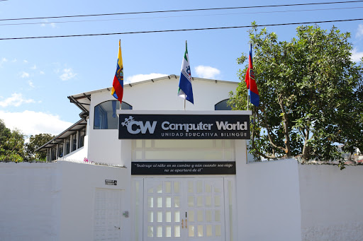 Colegio: Unidad Educativa Bilingüe Computer World Tumbaco - Quito