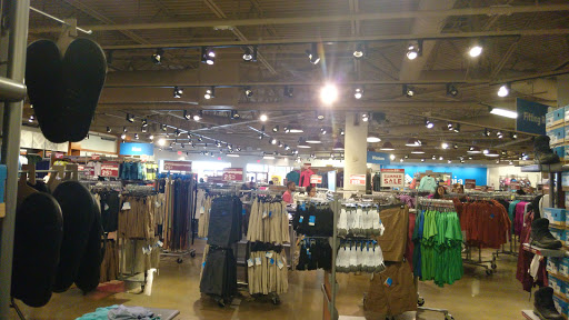 Clothing Store «Columbia Sportswear Outlet Store at Allen Premium Outlets», reviews and photos, 820 Stacy Rd #470, Allen, TX 75013, USA