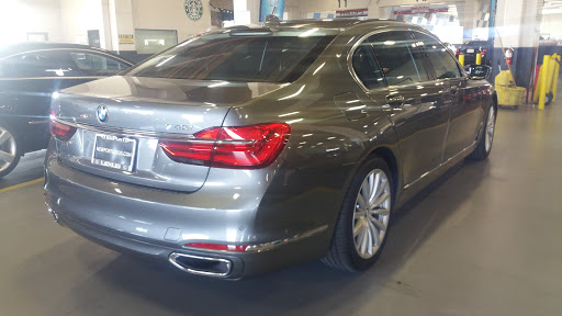 Auto Auction «Manheim California», reviews and photos, 1320 N Tustin Ave, Anaheim, CA 92807, USA