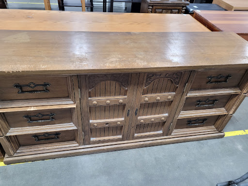 Outlet Store «Goodwill Outlet», reviews and photos