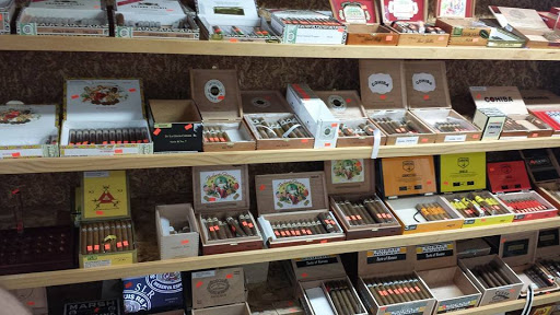 Tobacco Shop «Tobacco Cigar», reviews and photos, 1596 N Farnsworth Ave, Aurora, IL 60505, USA