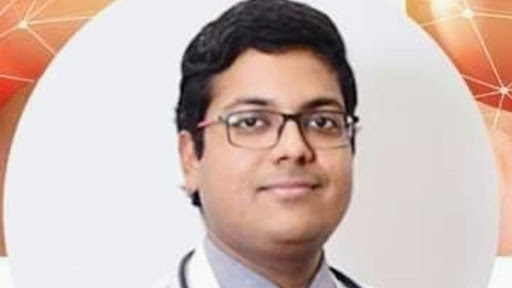 Dr Ankit Mangla : Best Pediatrician and Pediatric Nephrologist and Intensivist