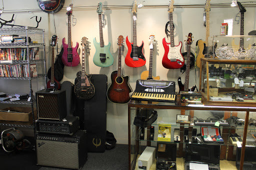 Pawn Shop «Craftsman Estate Jewelry & Pawn Shop», reviews and photos, 306 N State St, Ukiah, CA 95482, USA