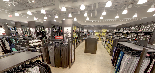 Sporting Goods Store «adidas Outlet Store Woodburn», reviews and photos, 1001 N Arney Rd Ste 400, Woodburn, OR 97071, USA