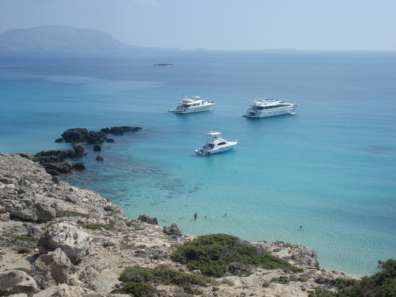 Foto di Armathia Beach e il suo bellissimo paesaggio