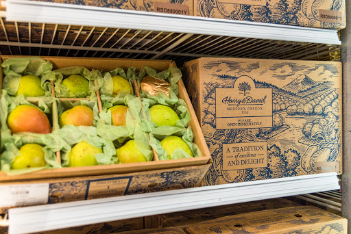 Gift Basket Store «Harry & David», reviews and photos, 8567 Factory Shops Blvd, Jeffersonville, OH 43128, USA