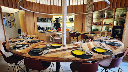 T Espacio Gastronómico - Restaurante de alta coci - C. Boteros, 4, 41002 Sevilla, Spain
