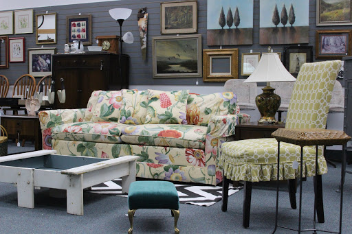 Non-Profit Organization «Drop Inn Resale Store Iowa City», reviews and photos, 1650 Sycamore St, Iowa City, IA 52240, USA