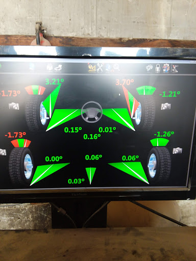 Tire Shop «Clark Tire Company», reviews and photos, 81 Washington St, Chillicothe, MO 64301, USA