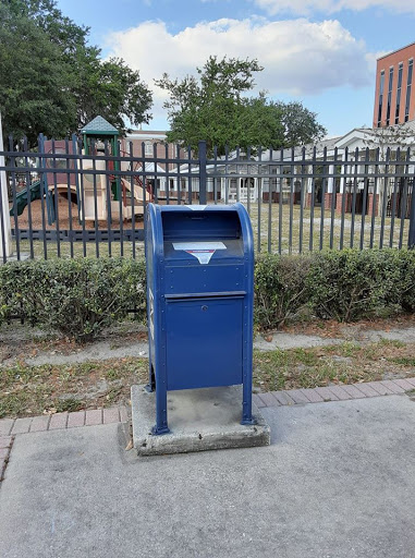Post Office «United States Postal Service», reviews and photos, 2501 Walden Woods Dr, Plant City, FL 33566, USA