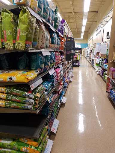 Pet Supply Store «Petco Animal Supplies», reviews and photos, 4665 Garth Rd #400, Baytown, TX 77521, USA