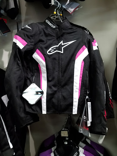 Motorcycle Parts Store «Cycle Gear», reviews and photos, 695 E Golf Rd, Schaumburg, IL 60173, USA