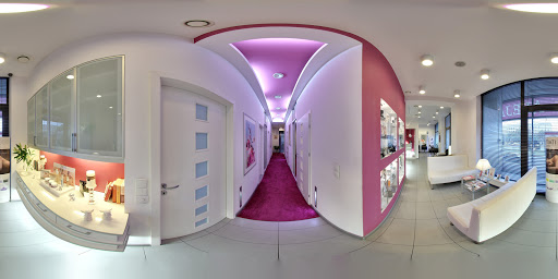 Pedicure centers Warsaw