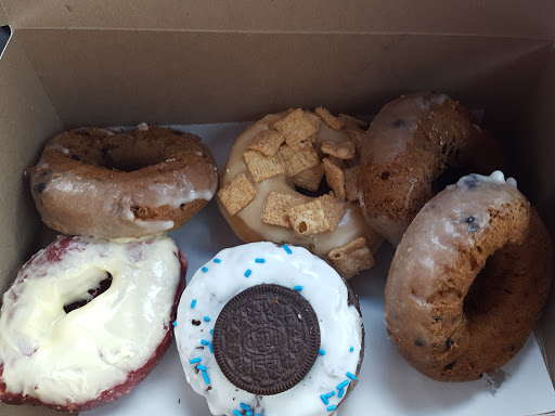 Donut Shop «Donut Kingdom», reviews and photos, 685 W Tennessee St, Tallahassee, FL 32304, USA