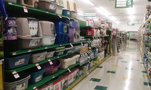 Pet Supply Store «Pet Supplies Plus», reviews and photos, 4824 Broadway St, Quincy, IL 62305, USA