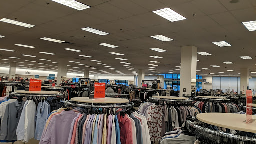 Department Store «Nordstrom Rack», reviews and photos, 17200 Southcenter Pkwy, Tukwila, WA 98188, USA