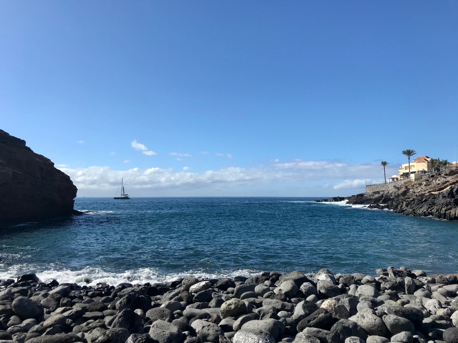 Foto af Playa Las Salinas med blåt rent vand overflade