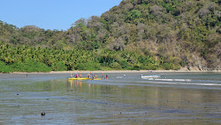 Photo de Playa Curu et ses beaux paysages
