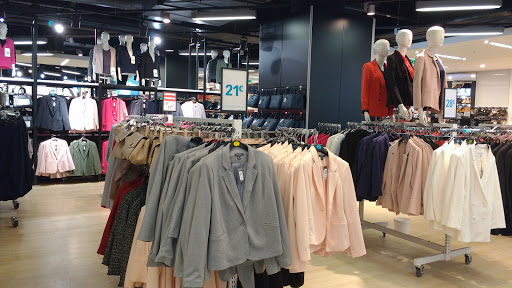 Hospitality clothing stores Lille