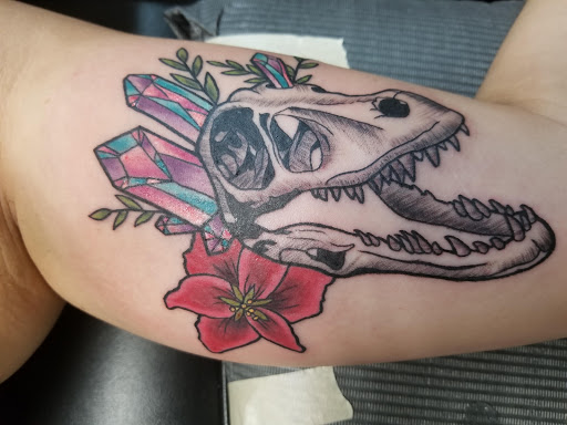 Tattoo Shop «Sanchez Ink Tattoos», reviews and photos, 14451 E Foothill Blvd, Fontana, CA 92335, USA