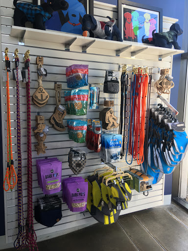 Pet Supply Store «Planet Dog Company Store», reviews and photos, 211 Marginal Way, Portland, ME 04101, USA