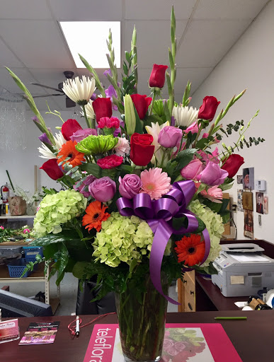 Florist «Rose Garden Florist - Modesto, CA», reviews and photos, 2100 Standiford Ave, Modesto, CA 95350, USA