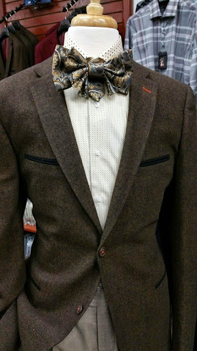 Clothing Store «The City Outlet Clothing», reviews and photos, 17653 Twelve Mile Rd, Lathrup Village, MI 48076, USA