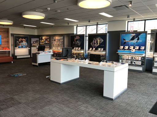 Cell Phone Store «AT&T Authorized Retailer», reviews and photos, 13327 60th St N, Stillwater, MN 55082, USA