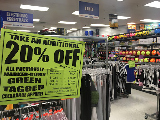 Sporting Goods Store «Big 5 Sporting Goods - Aurora Village», reviews and photos, 1133 N 205th St, Shoreline, WA 98133, USA