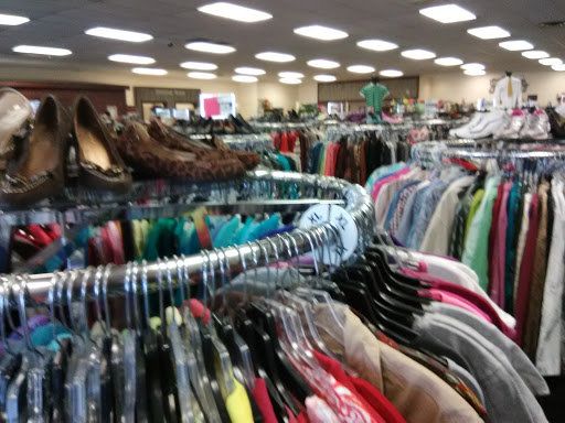 Thrift Store «Discover Goodwill West Retail Center», reviews and photos