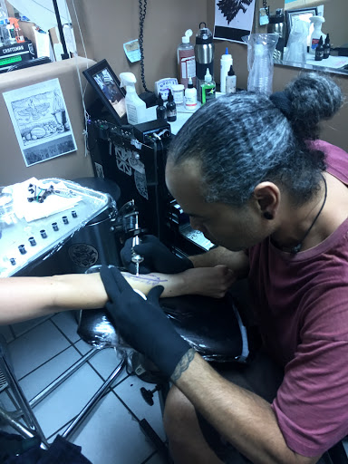 Tattoo Shop «Think Ink Tattoos», reviews and photos, 21626 Ventura Blvd, Woodland Hills, CA 91364, USA