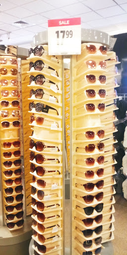 Department Store «JCPenney», reviews and photos, 100 Commercial Rd #180, Leominster, MA 01453, USA