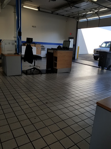 Honda Dealer «Flow Honda in Winston Salem», reviews and photos, 2600 Peters Creek Pkwy, Winston-Salem, NC 27127, USA