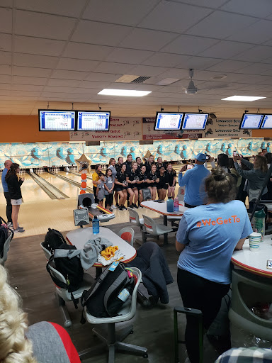 Bowling Alley «Coram Country Lanes», reviews and photos, 615 Middle Country Rd, Coram, NY 11727, USA