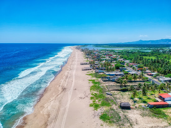 Playa Barra de Coyuca