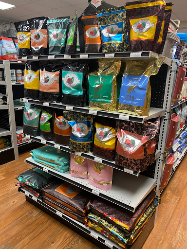 Pet Supply Store «EarthWise Pet Supply», reviews and photos, 11328 Montgomery Rd, Cincinnati, OH 45249, USA